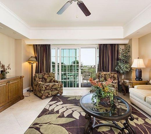 Reunion Resort Grande Living