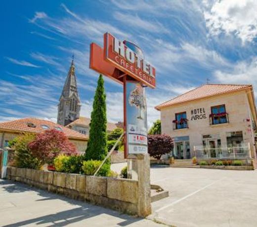 Hotel Arce