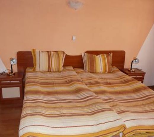 Red House Family Hotel
