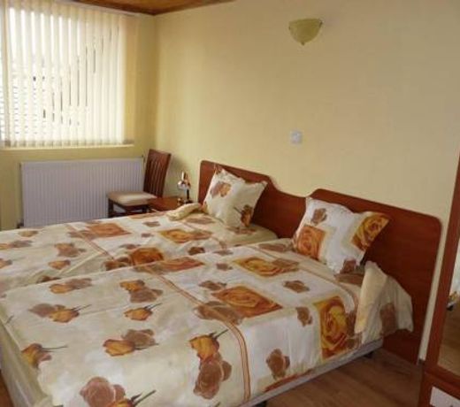 Red House Family Hotel