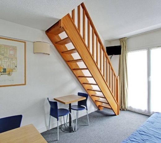 Les Lilas Serviced Apartments