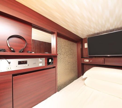 Centurion Hotel Residential Cabin Tower