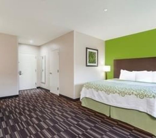 Days Inn & Suites by Wyndham Jamaica JFK Airport