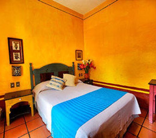 Hotel Azucenas