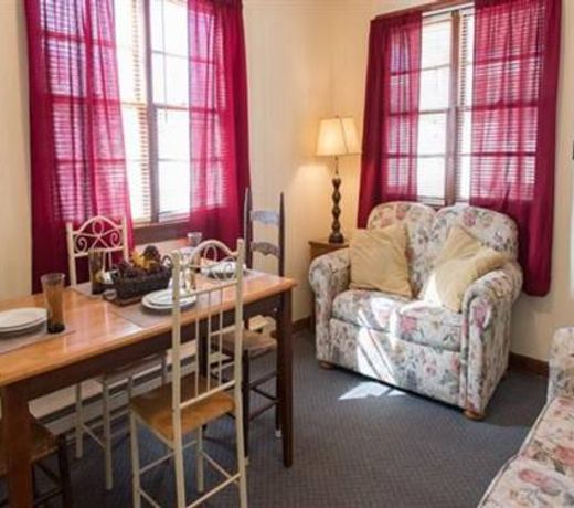 Oceanside Court by KEES Vacations