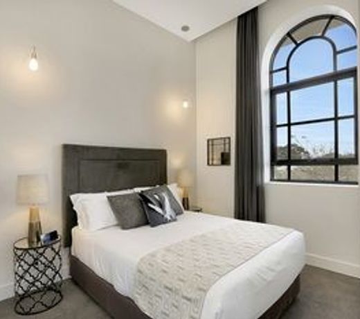 Devlin Apartments