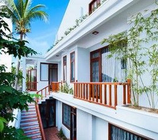 Riverside Plum Garden Homestay