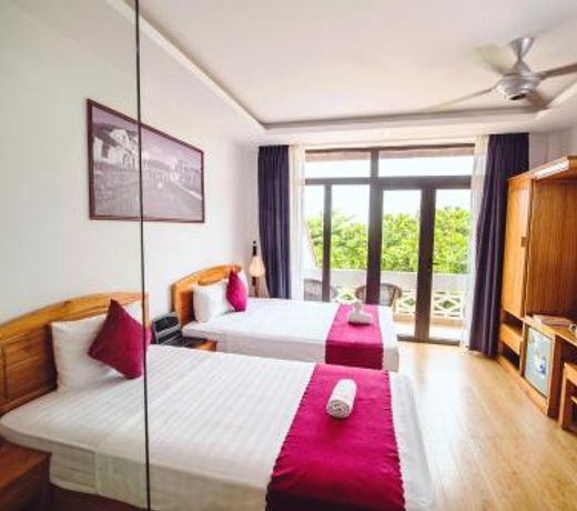 Riverside Plum Garden Homestay