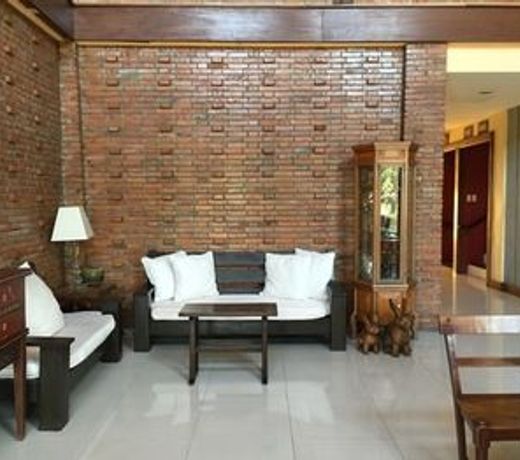 Mango Valley Hotel 1