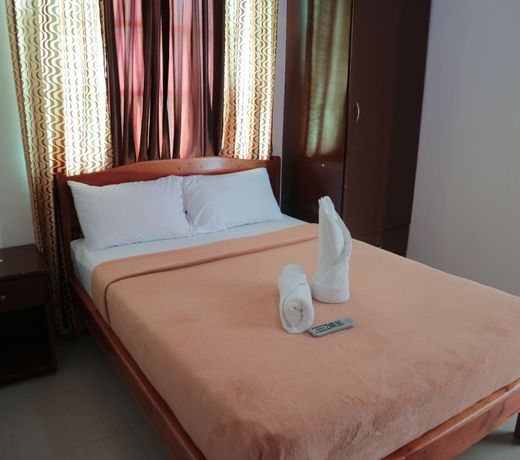 S-E Hotel and Residence