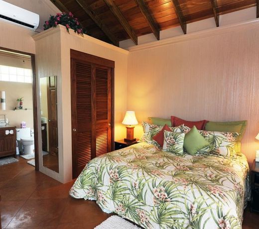 Villa Cayo