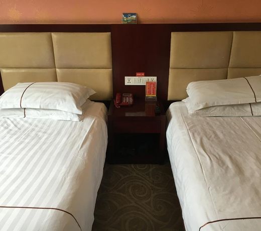Yinhai Business Hotel