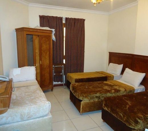 Al Mokhtara Golden Hotel