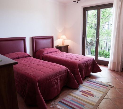Beautiful villa with private pool in the Casentino valley, beautiful nature