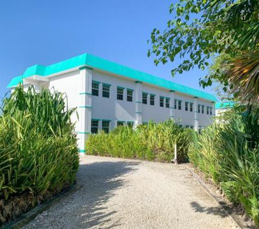 Best Western Grand Baymen Gardens