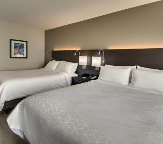 Holiday Inn Express & Suites Lancaster East - Strasburg, an IHG Hotel