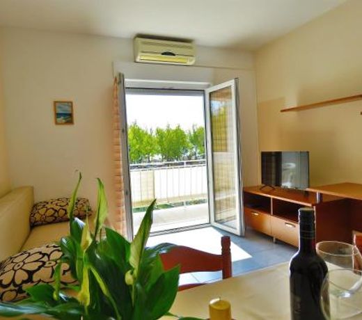 Apartments Srdan