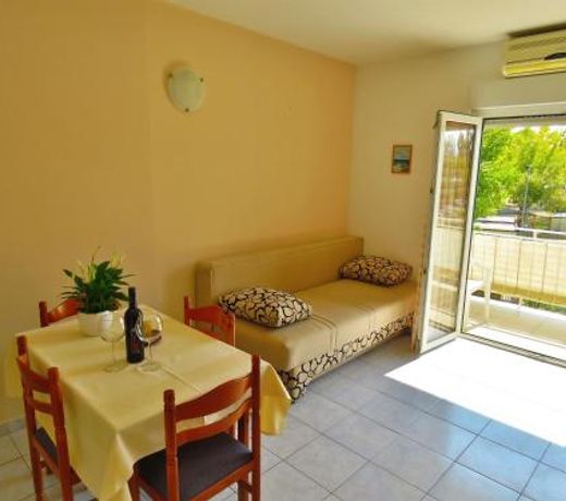 Apartments Srdan
