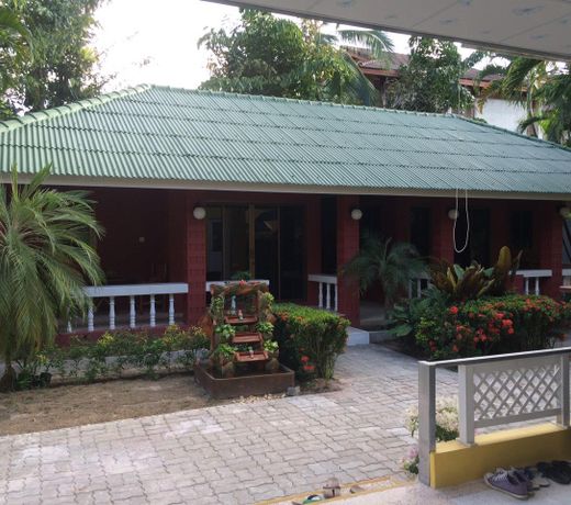 Khaolak Tusneem Resort
