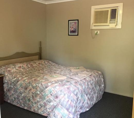 Village Motor Inn