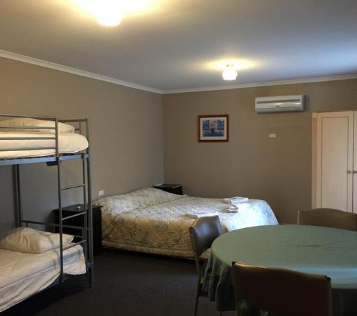Village Motor Inn
