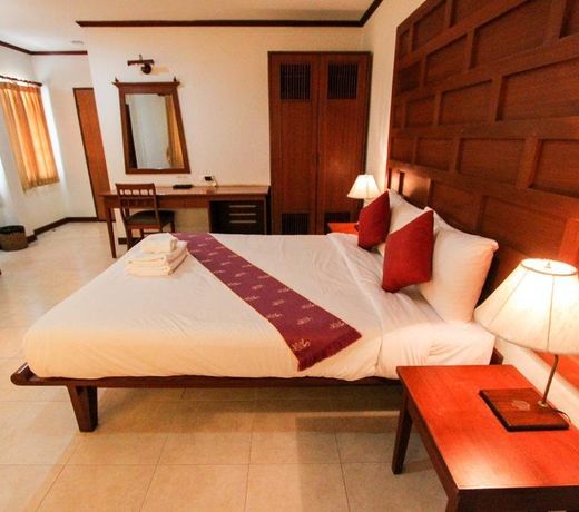 Khaolak City Hotel