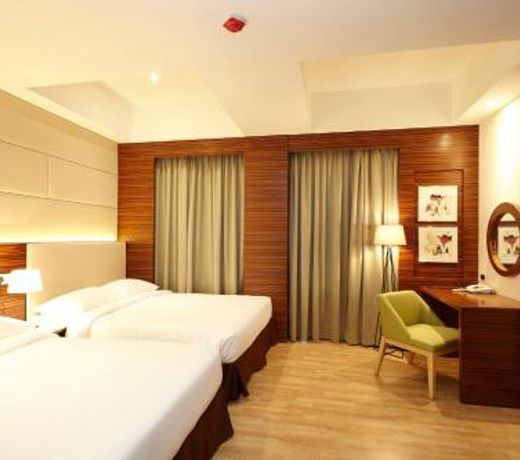 Hotel Six Seasons @ Mid Valley