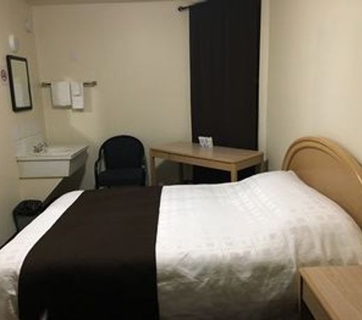 Commercial Hotel