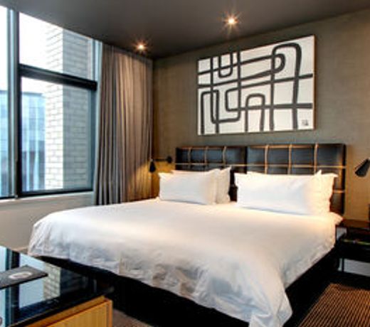Century City Hotel Urban Square