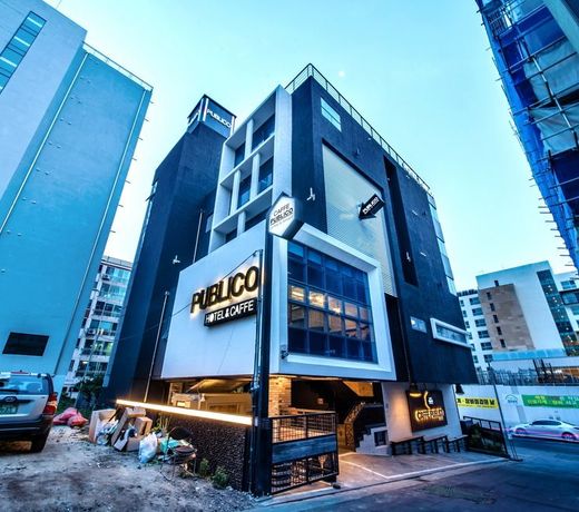 Publico Hotel
