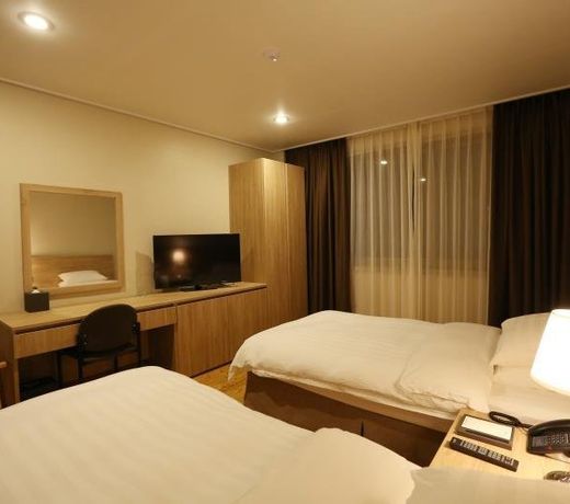 Palgong Emillia Hotel