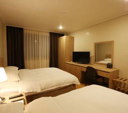 Palgong Emillia Hotel