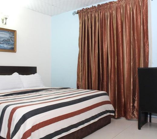 Bluespring Hotel