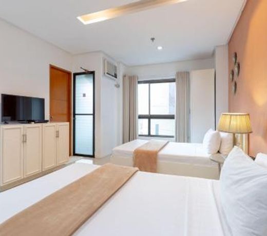 Baymont Suites & Residences