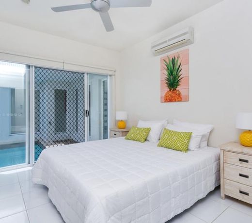 Laguna Retreat