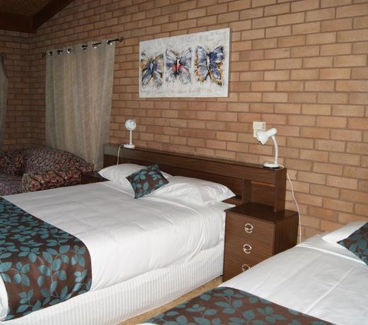 Bakery Park Motor Inn