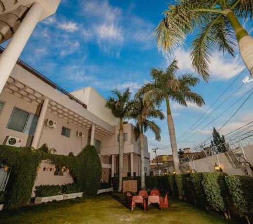 VIP House