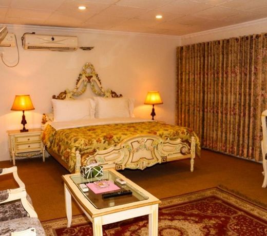 Shelton Green's Hotel