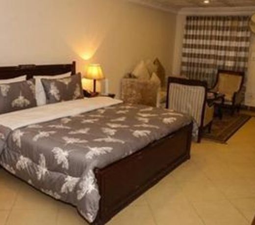 Shelton Green's Hotel