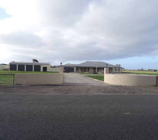 The Oxley Estate