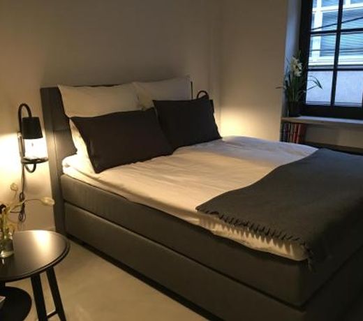 Square Rooms 8