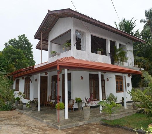 Eagle Homestay