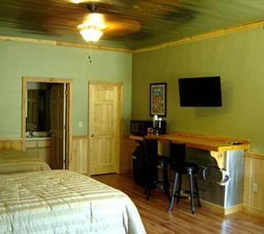 Bluestown Inn