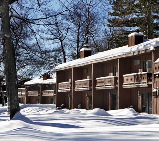Lake Forest Resort & Club
