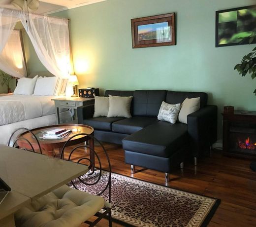 Eureka Zen Cottages