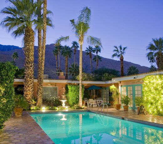 Villa Rosa Inn