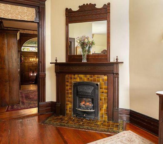 Cedar Crest Inn