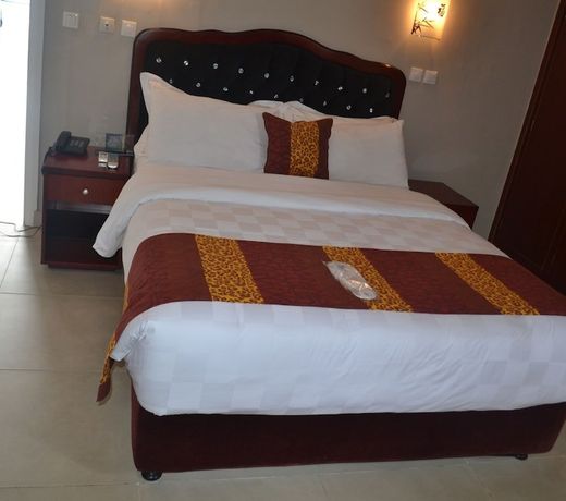HÃ´tel La Falaise Bonanjo