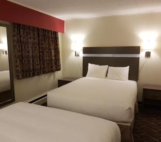 Holiday Motel & RV Resort