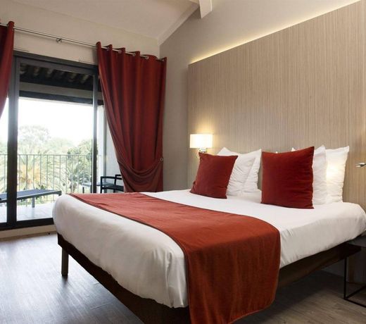 SOWELL Family Port Grimaud